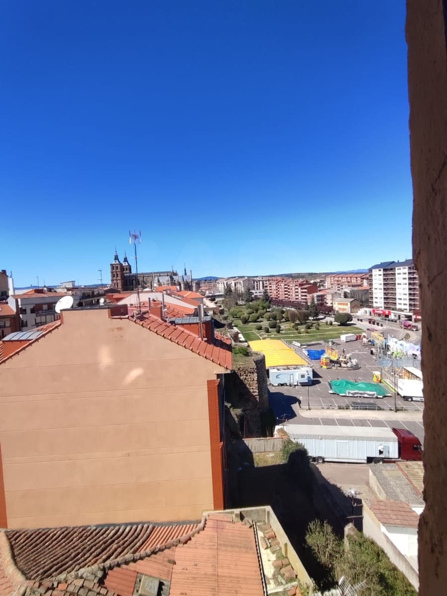 1 Zimmer Penthouse zu verkaufen in Astorga - 44.900 € (Ref: 10020056)