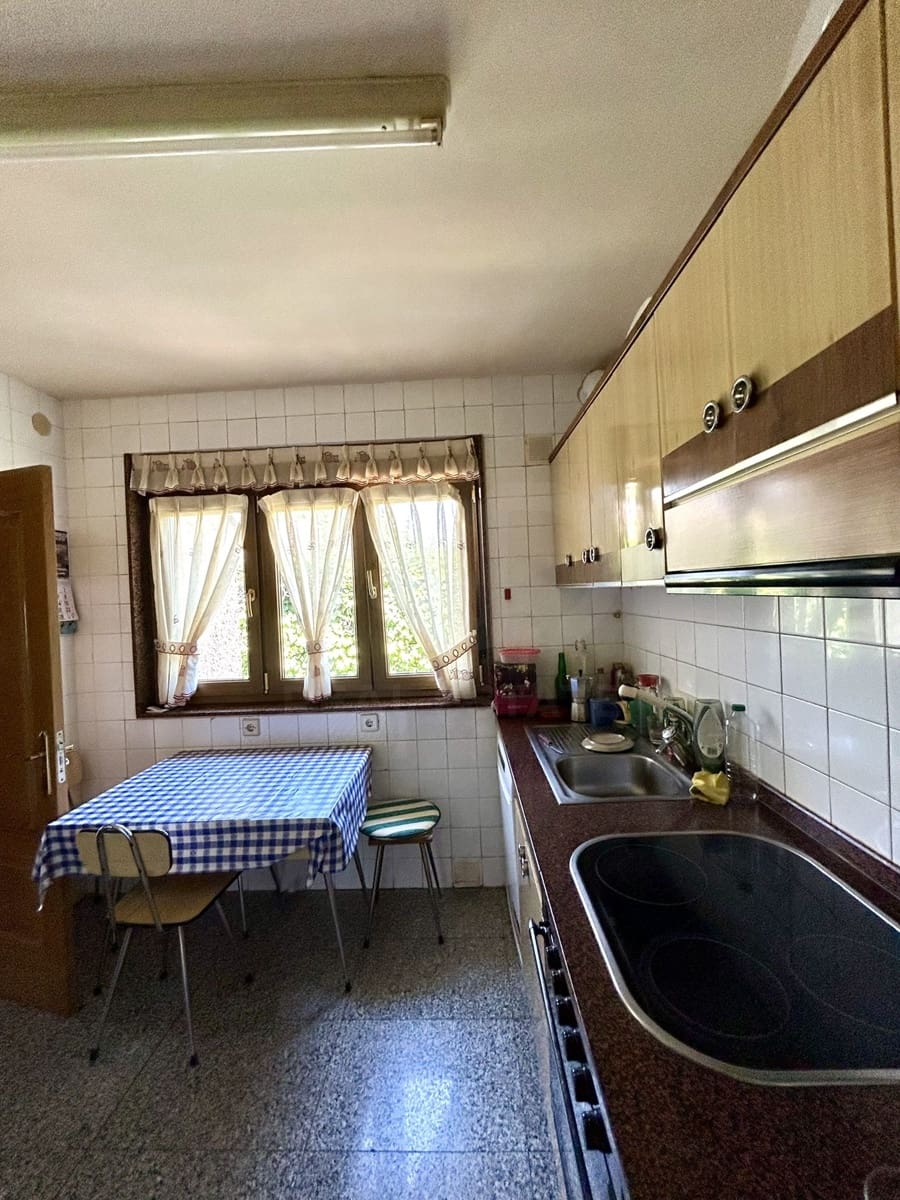 3 makuuhuone Huvila myytävänä paikassa Villadangos del Paramo mukana uima-altaan 
autotalli - 237 000 € (Ref: 10020057)