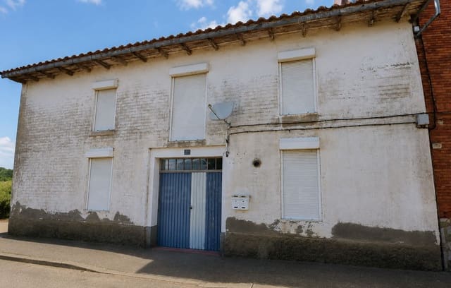 2 quarto Casa em Banda para venda em San Cristóbal de la Polantera - 34 900 € (Ref: 10020062)