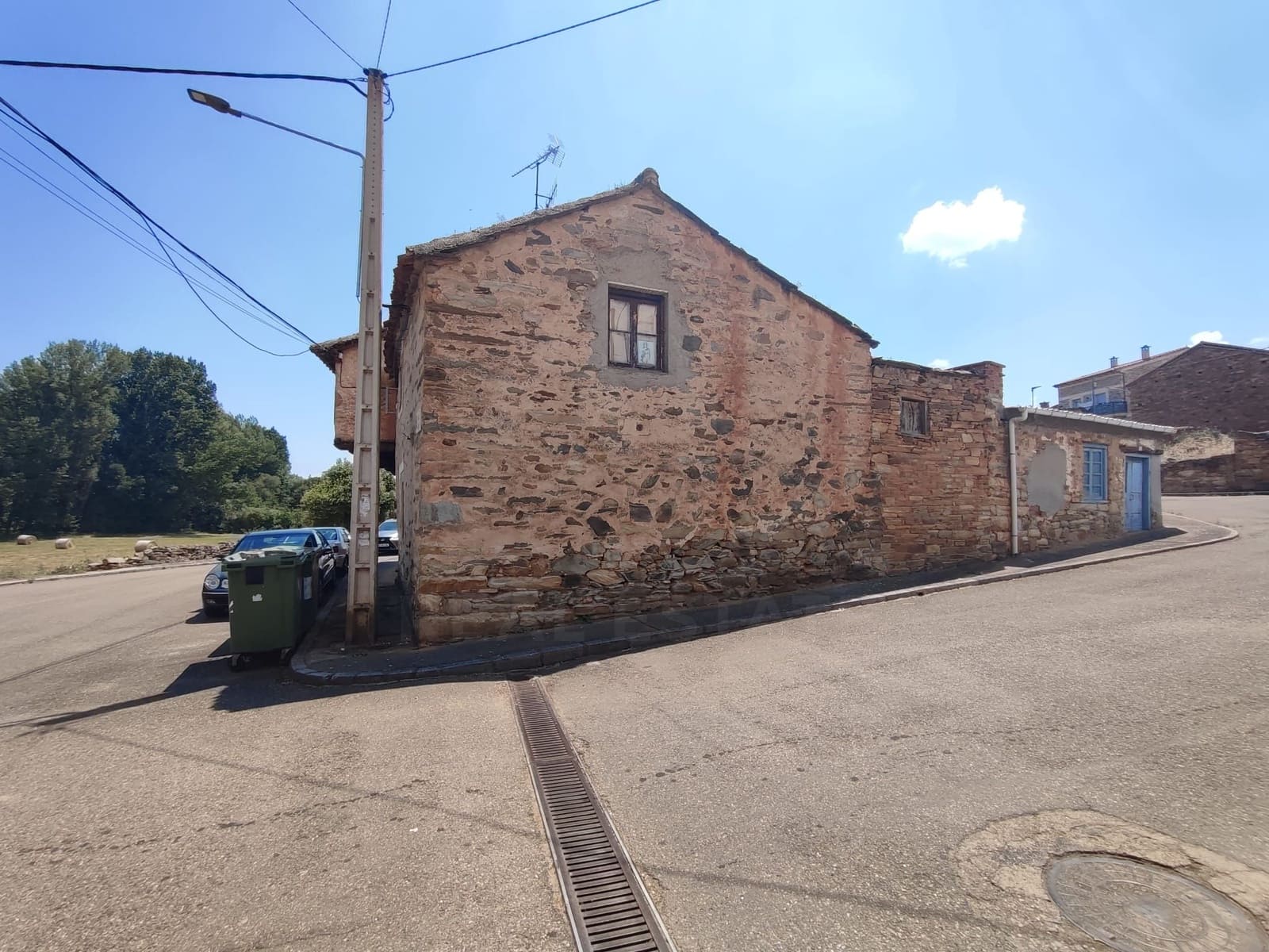 Finka/Dom wiejski na sprzedaż w Val de San Lorenzo - 34 900 € (Ref: 10020063)