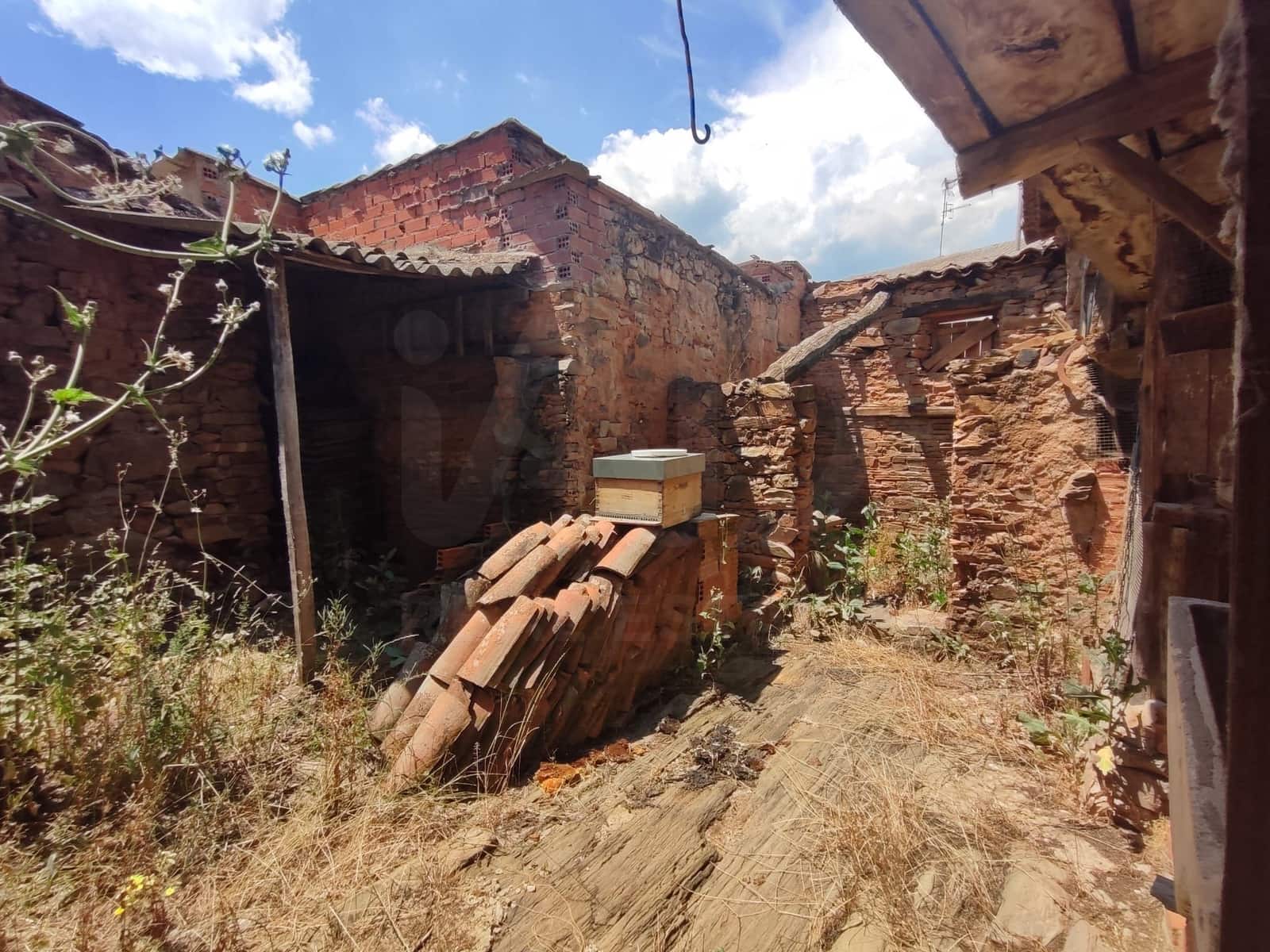 Finka/Dom wiejski na sprzedaż w Val de San Lorenzo - 34 900 € (Ref: 10020063)