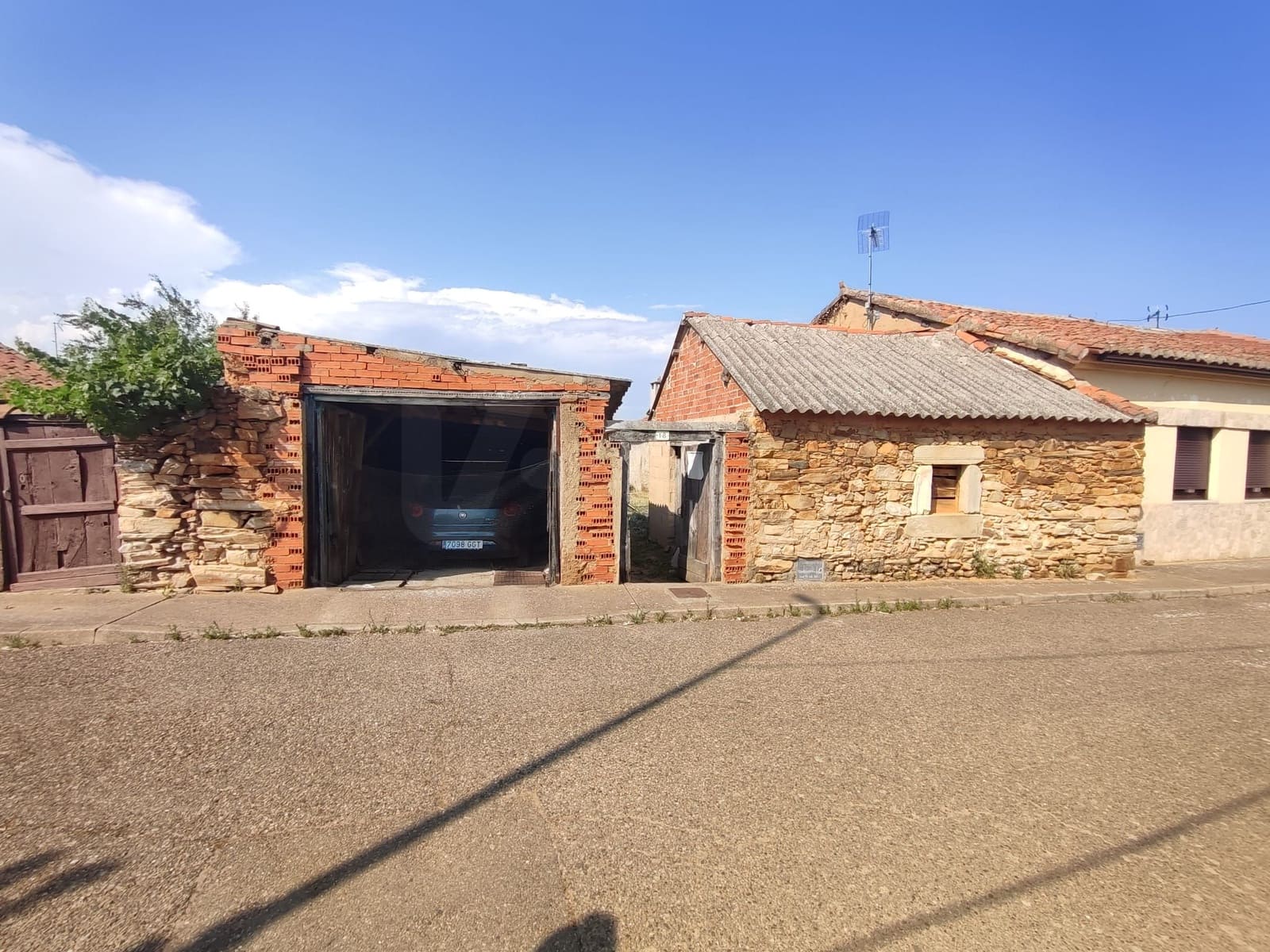 Finca/Maison de Campagne à vendre à Val de San Lorenzo - 29 900 € (Ref: 10020065)