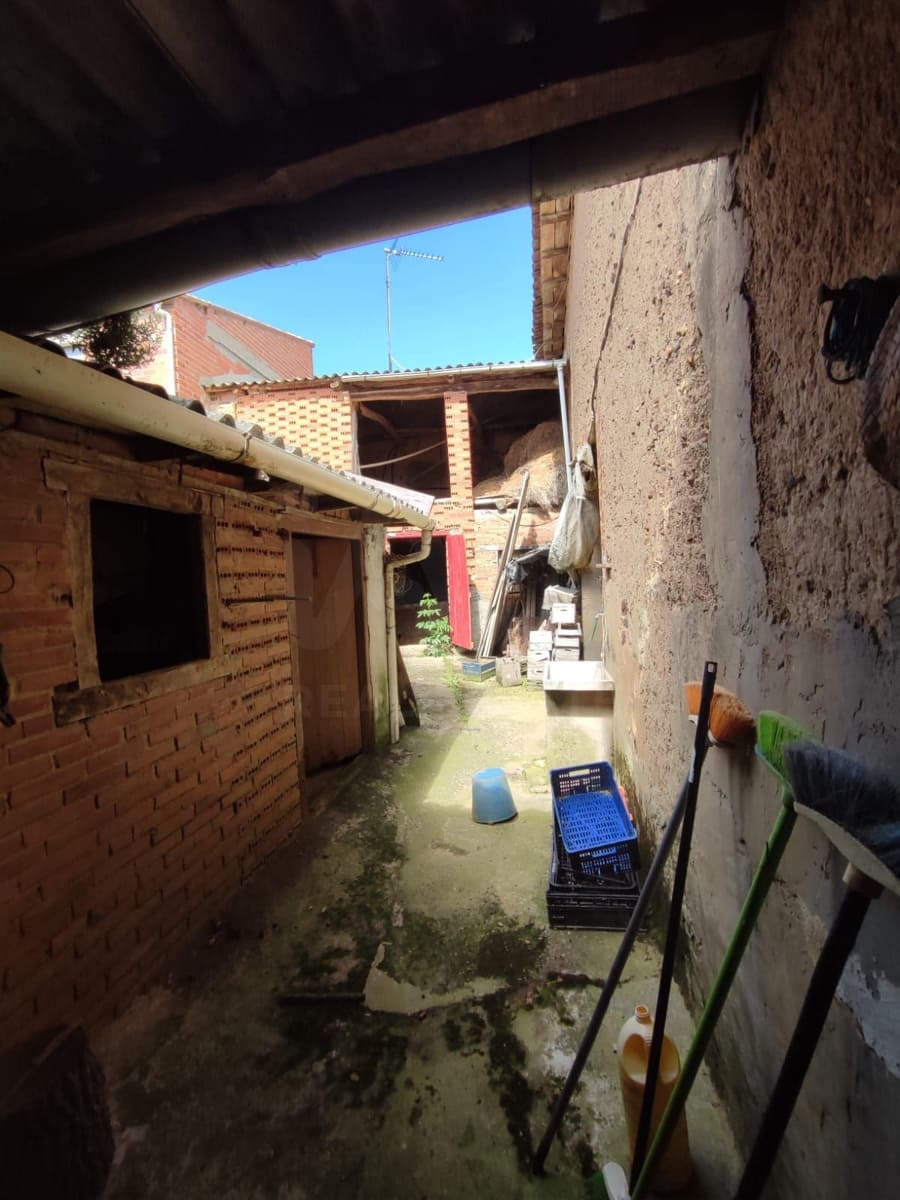 4 slaapkamer Huis te koop in San Justo de la Vega met garage - € 34.995 (Ref: 10020067)