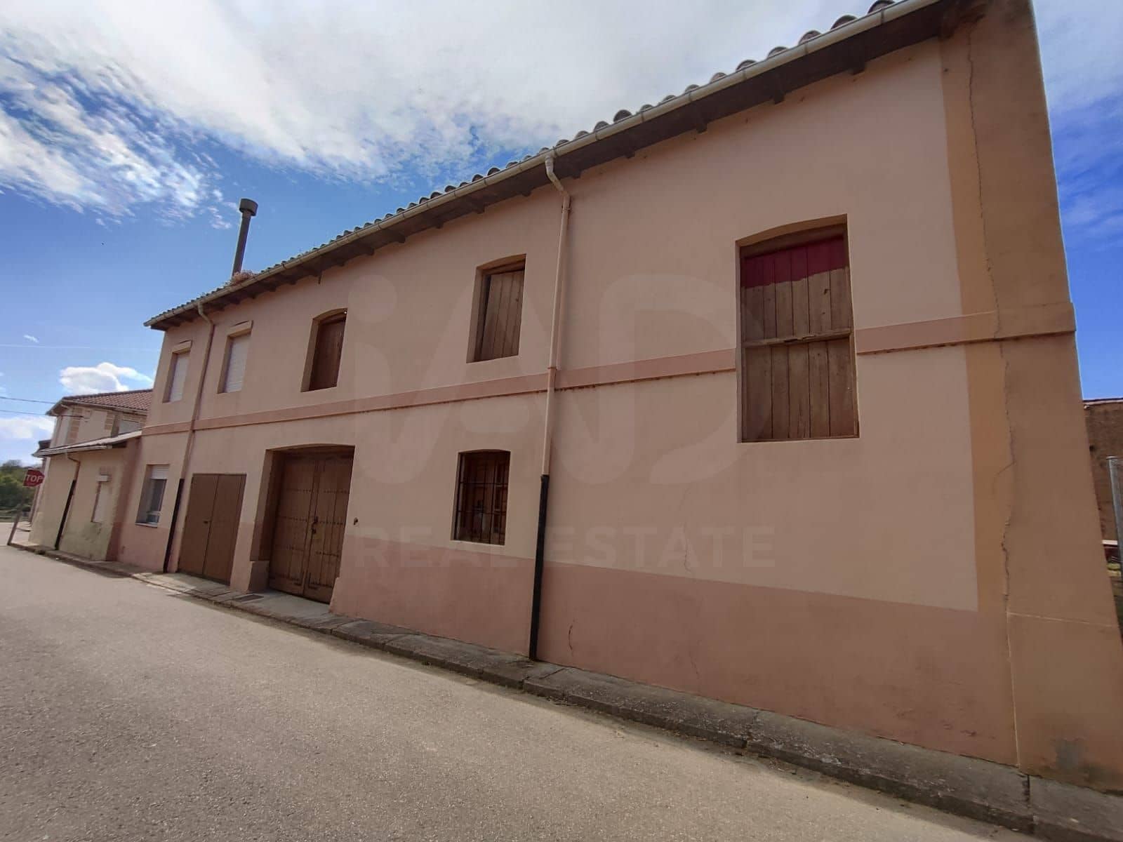 4 slaapkamer Huis te koop in San Justo de la Vega met garage - € 34.995 (Ref: 10020067)