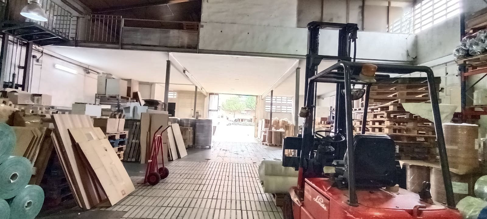 Commercial for sale in Ripollet - € 595,000 (Ref: 10021521)