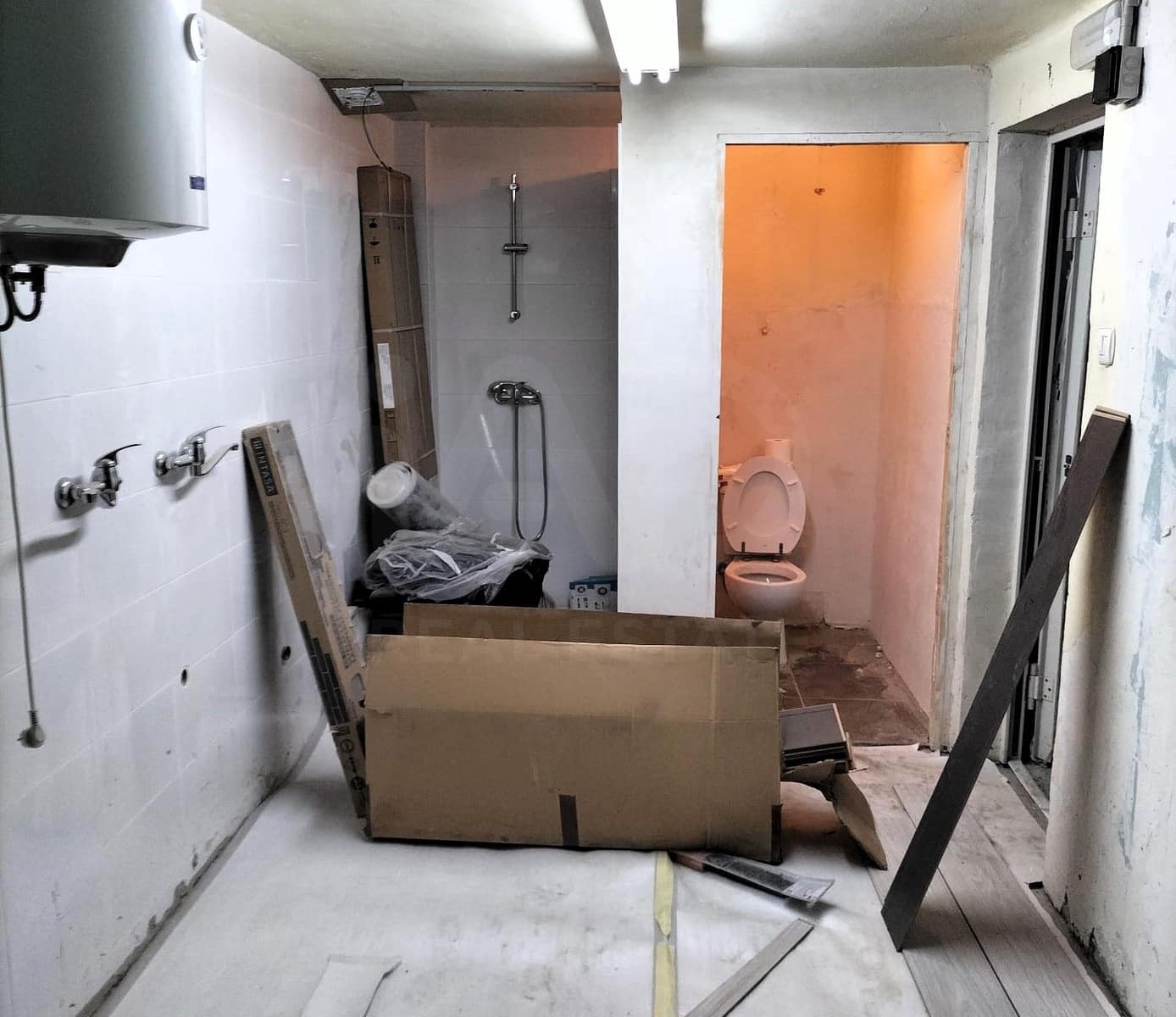 Kommersiell till salu i Zaragoza stad - 320 000 € (Ref: 10021522)
