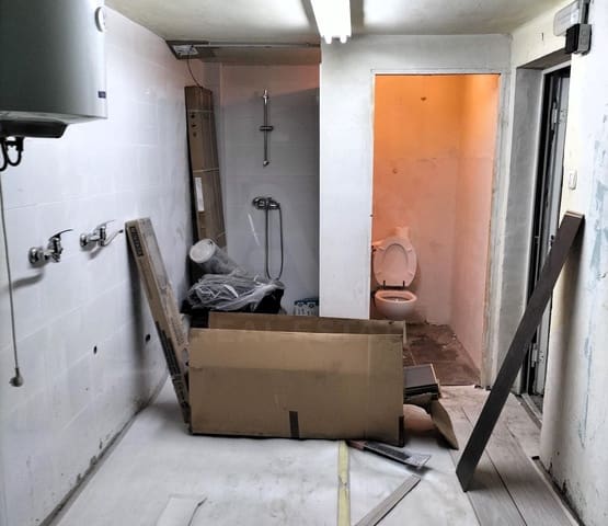 Kommersiell till salu i Zaragoza stad - 320 000 € (Ref: 10021522)