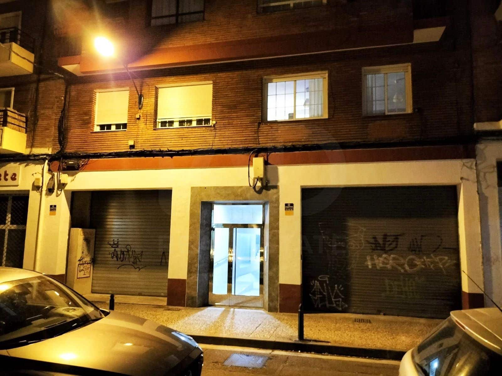 Kommersiell till salu i Zaragoza stad - 320 000 € (Ref: 10021522)