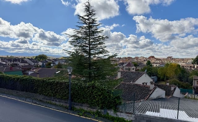 5 quarto Moradia para venda em Turégano - 145 260 € (Ref: 10021525)