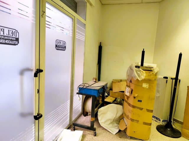 3 sovrum Kommersiell till salu i Zaragoza stad - 99 900 € (Ref: 10021527)