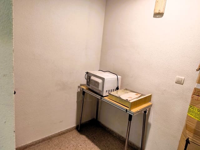 3 sovrum Kommersiell till salu i Zaragoza stad - 99 900 € (Ref: 10021527)