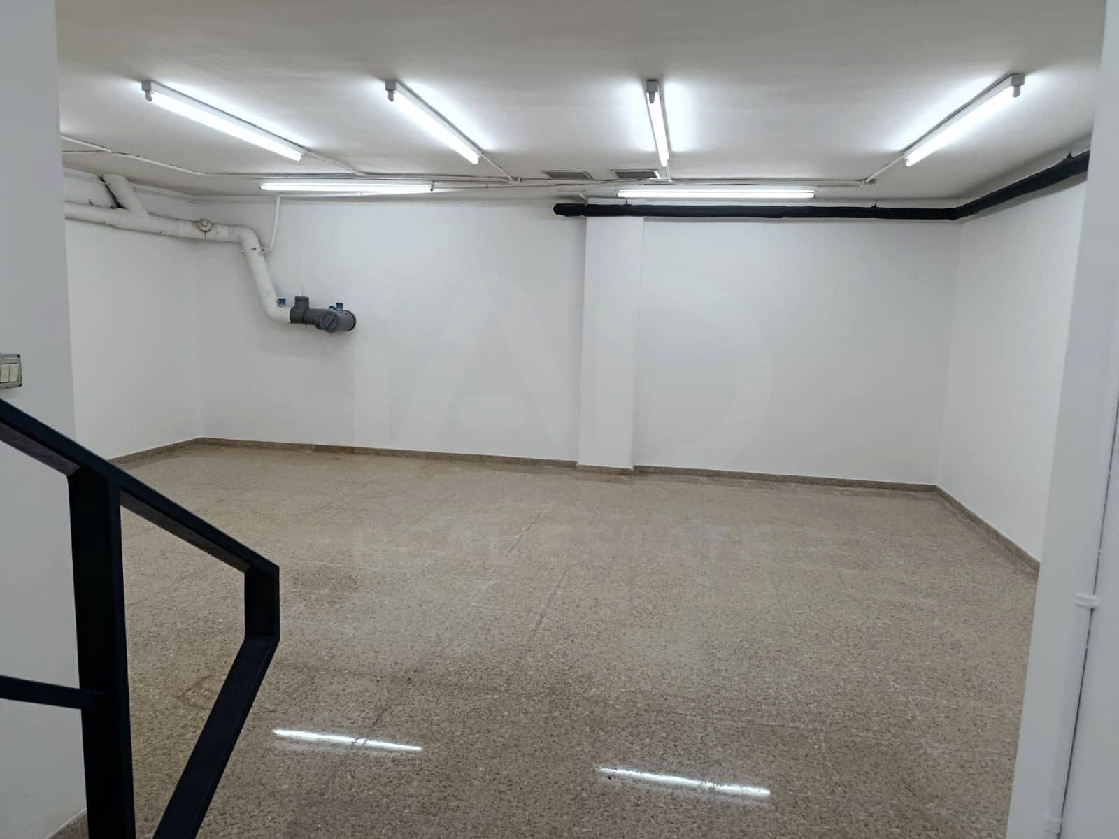 3 sovrum Kommersiell till salu i Zaragoza stad - 99 900 € (Ref: 10021527)