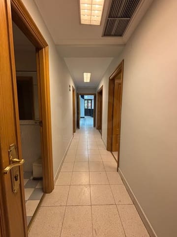 7 sovrum Kommersiell till salu i Valladolid stad - 467 000 € (Ref: 10021528)