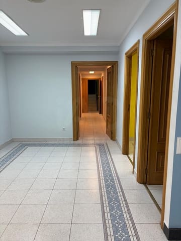 7 sovrum Kommersiell till salu i Valladolid stad - 467 000 € (Ref: 10021528)
