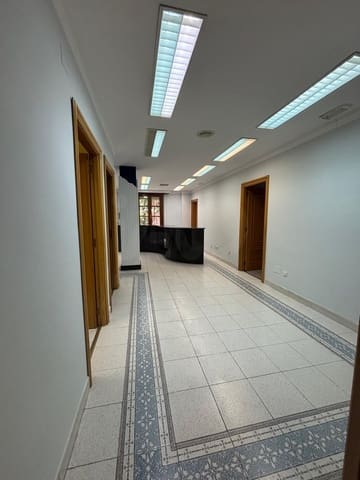 7 sovrum Kommersiell till salu i Valladolid stad - 467 000 € (Ref: 10021528)