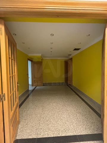 7 sovrum Kommersiell till salu i Valladolid stad - 467 000 € (Ref: 10021528)
