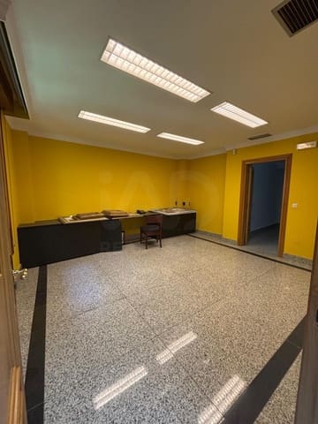 7 sovrum Kommersiell till salu i Valladolid stad - 467 000 € (Ref: 10021528)
