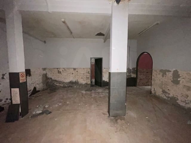 Kommersiell till salu i Nervión, Sevilla stad - 155 000 € (Ref: 10021530)