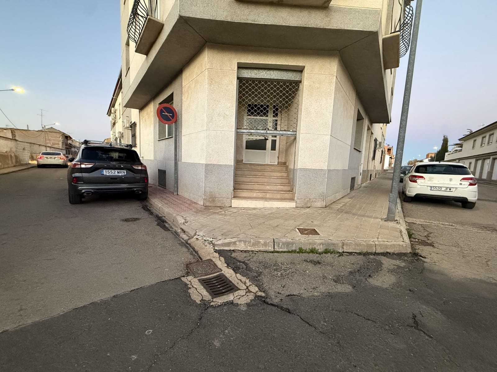 Commercial for sale in Carrion de Calatrava - € 50,630 (Ref: 10021533)