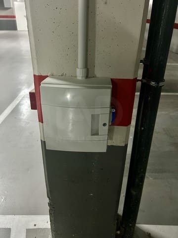 Garaż do wynajęcia w Miasto León - 150 € (Ref: 10021543)