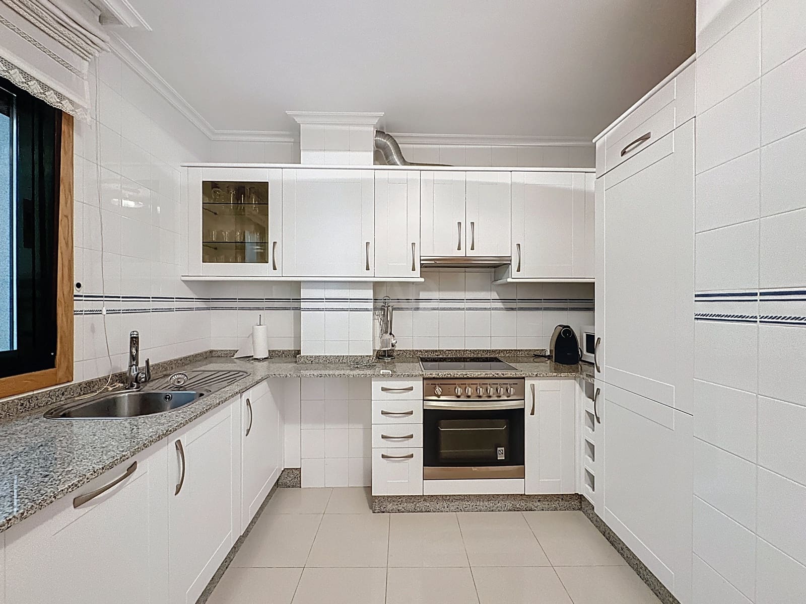 3 Zimmer Apartment zu verkaufen in Pontevedra Stadt mit Pool Garage - 315.000 € (Ref: 10021553)