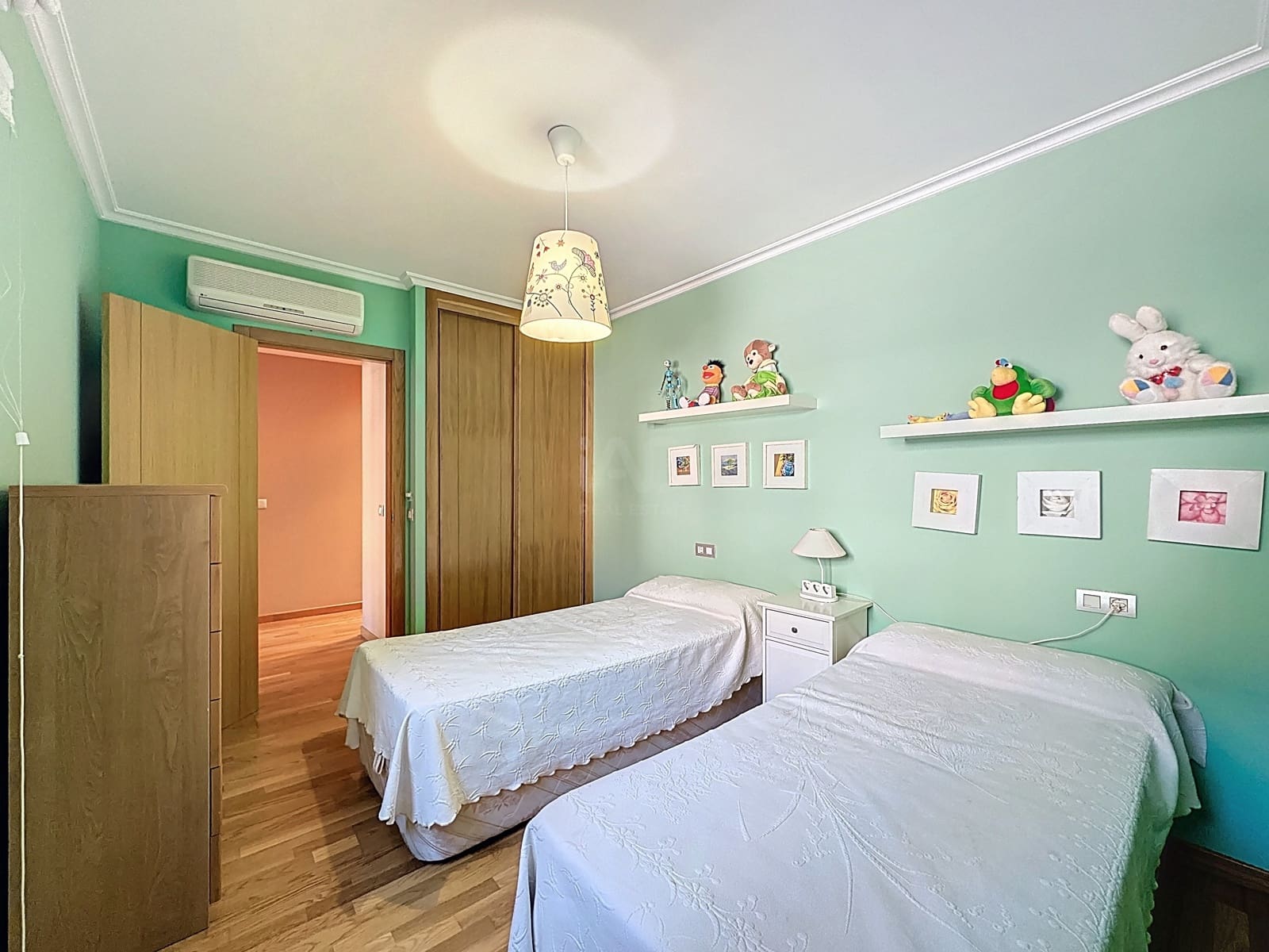 3 Zimmer Apartment zu verkaufen in Pontevedra Stadt mit Pool Garage - 315.000 € (Ref: 10021553)