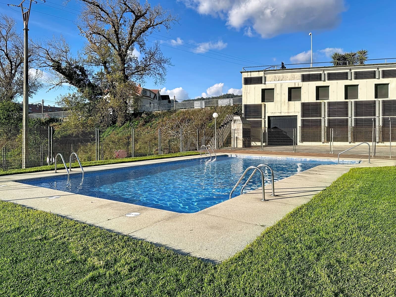 3 Zimmer Apartment zu verkaufen in Pontevedra Stadt mit Pool Garage - 315.000 € (Ref: 10021553)