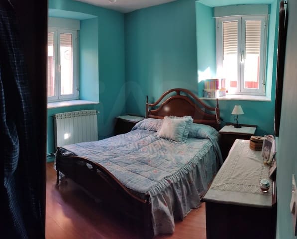6 Zimmer Villa zu verkaufen in León Stadt mit Garage - 34.900 € (Ref: 10021557)