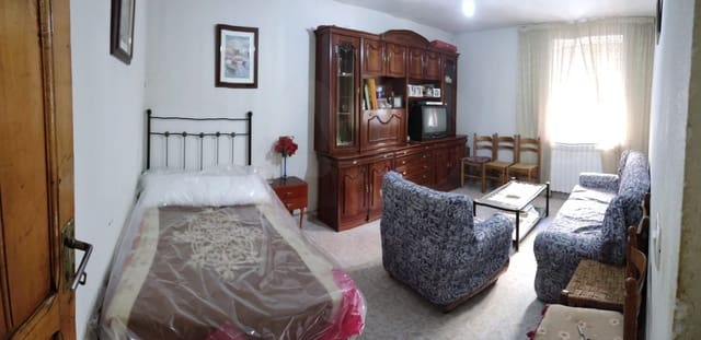 6 Zimmer Villa zu verkaufen in León Stadt mit Garage - 34.900 € (Ref: 10021557)