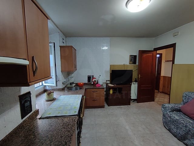 6 Zimmer Villa zu verkaufen in León Stadt mit Garage - 34.900 € (Ref: 10021557)