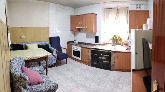 6 Zimmer Villa zu verkaufen in León Stadt mit Garage - 34.900 € (Ref: 10021557)
