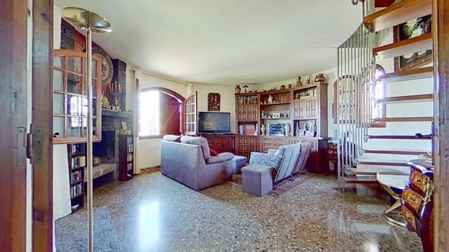 5 makuuhuone Huvila myytävänä paikassa Roda de Barà - 399 000 € (Ref: 10021560)