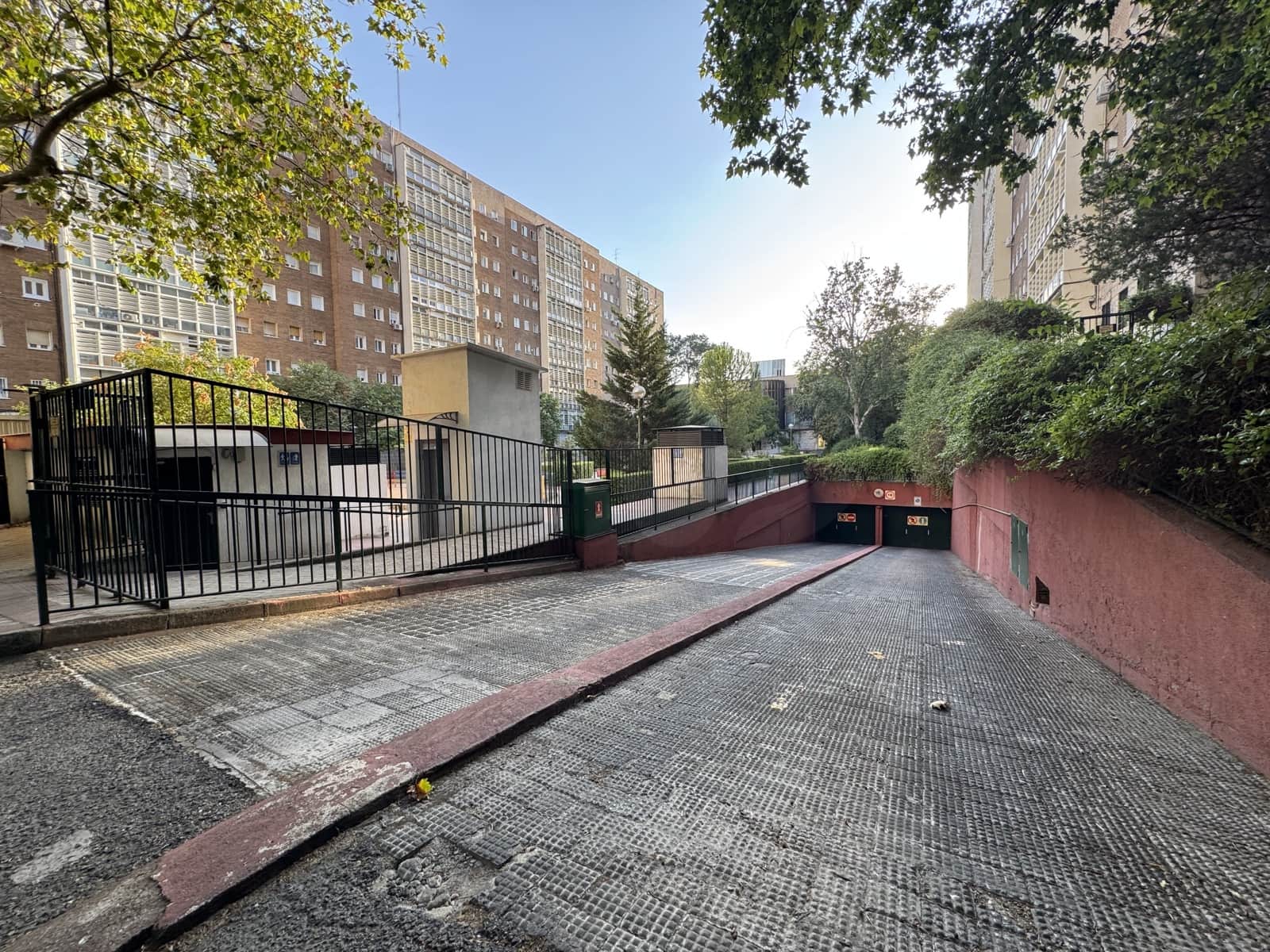 Garage te koop in Madrid stad - € 27.890 (Ref: 10021641)