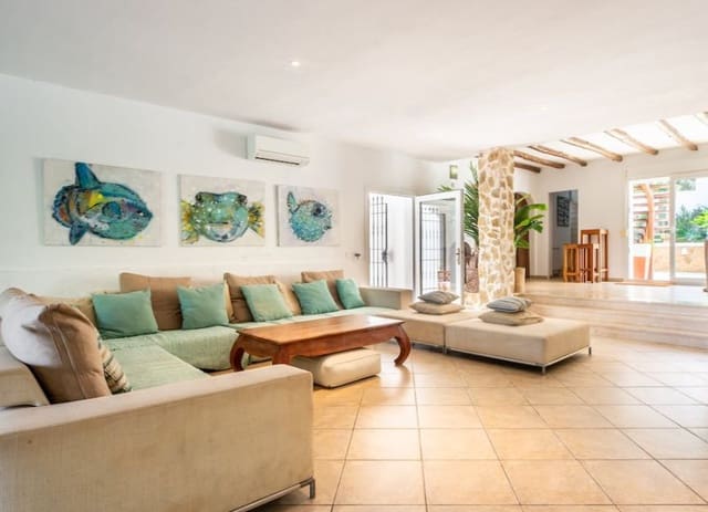 Casa de 8 habitaciones en San Jose / Sant Josep de Sa Talaia en venta con piscina - 3.250.000 € (Ref: 10021644)