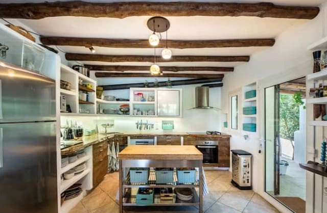 Casa de 8 habitaciones en San Jose / Sant Josep de Sa Talaia en venta con piscina - 3.250.000 € (Ref: 10021644)