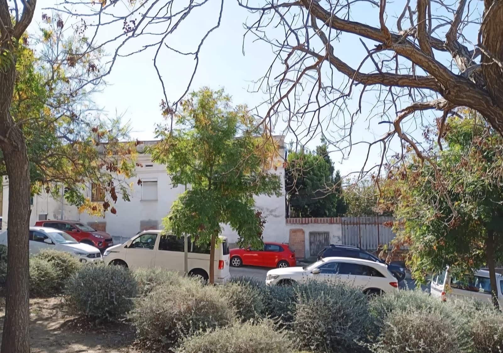 Local Comercial en Rubí en venta - 1.300.000 € (Ref: 10021653)