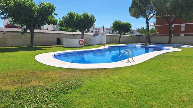 Adosado de 3 habitaciones en Creixell en venta con piscina - 230.000 € (Ref: 10021656)