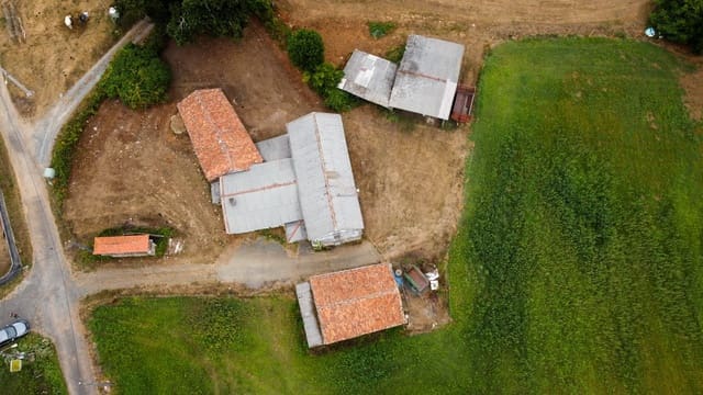 4 chambre Finca/Maison de Campagne à vendre à Valdoviño avec garage - 175 000 € (Ref: 10021861)