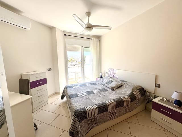 2 sypialnia Apartament na sprzedaż w Playa San Juan, Guía de Isora z basenem garażem - 355 000 € (Ref: 10021863)