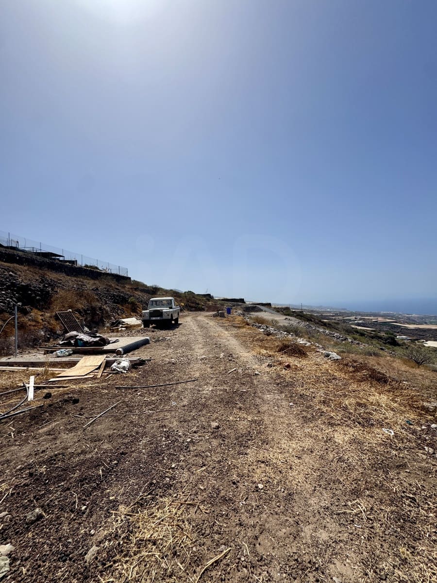 Undeveloped Land for sale in Guia de Isora - € 65,000 (Ref: 10021864)
