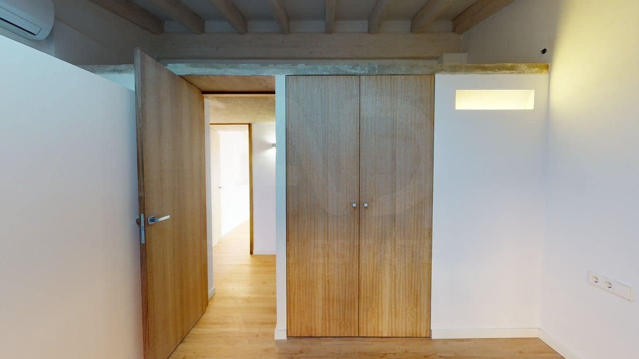 2 soverom Villa til leie i Alaro med svømmebasseng - € 2 400 (Ref: 10021868)