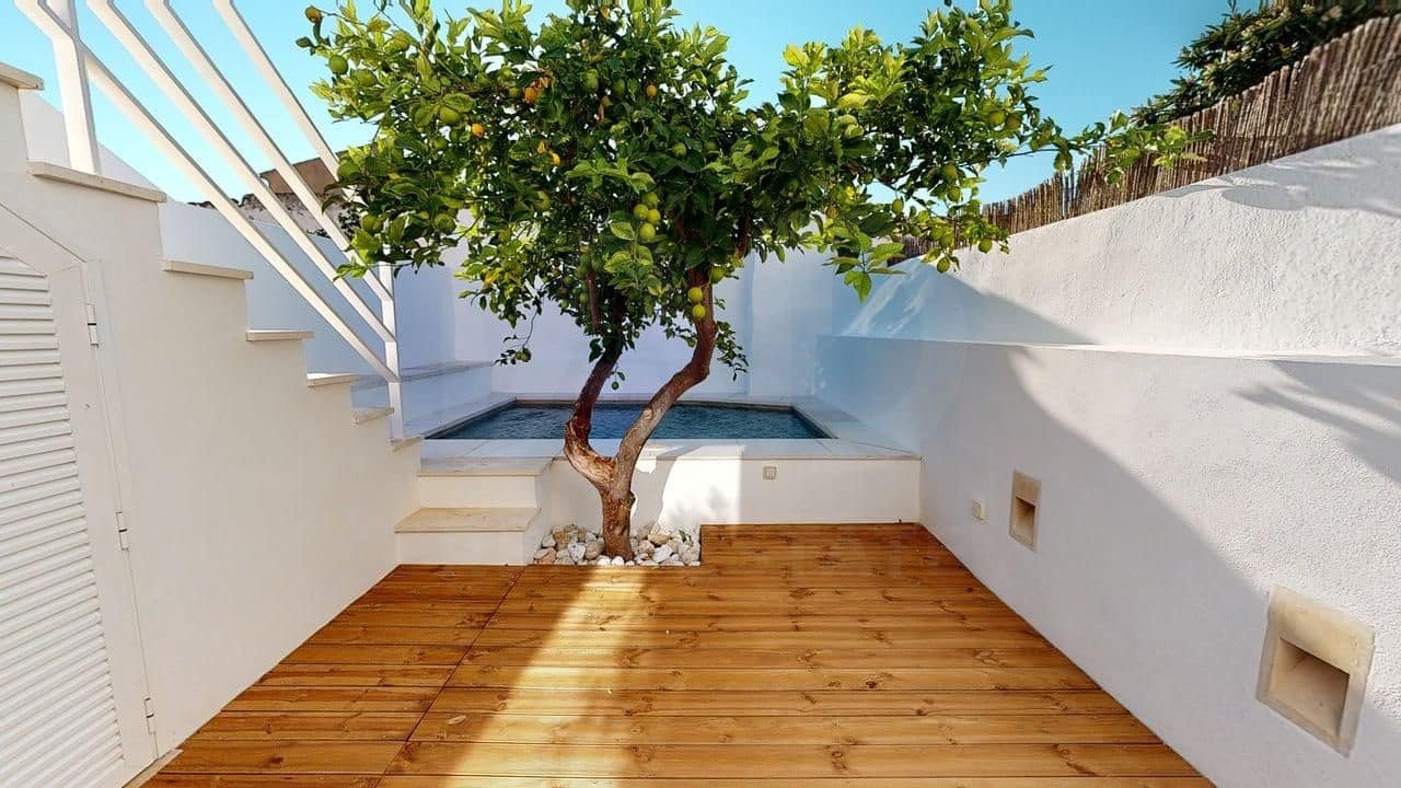 2 soverom Villa til leie i Alaro med svømmebasseng - € 2 400 (Ref: 10021868)