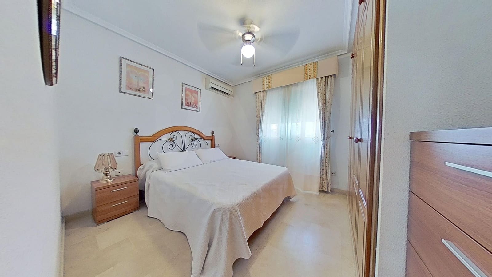4 sypialnia Dom szeregowy na sprzedaż w Santa Pola z basenem - 265 000 € (Ref: 10022535)
