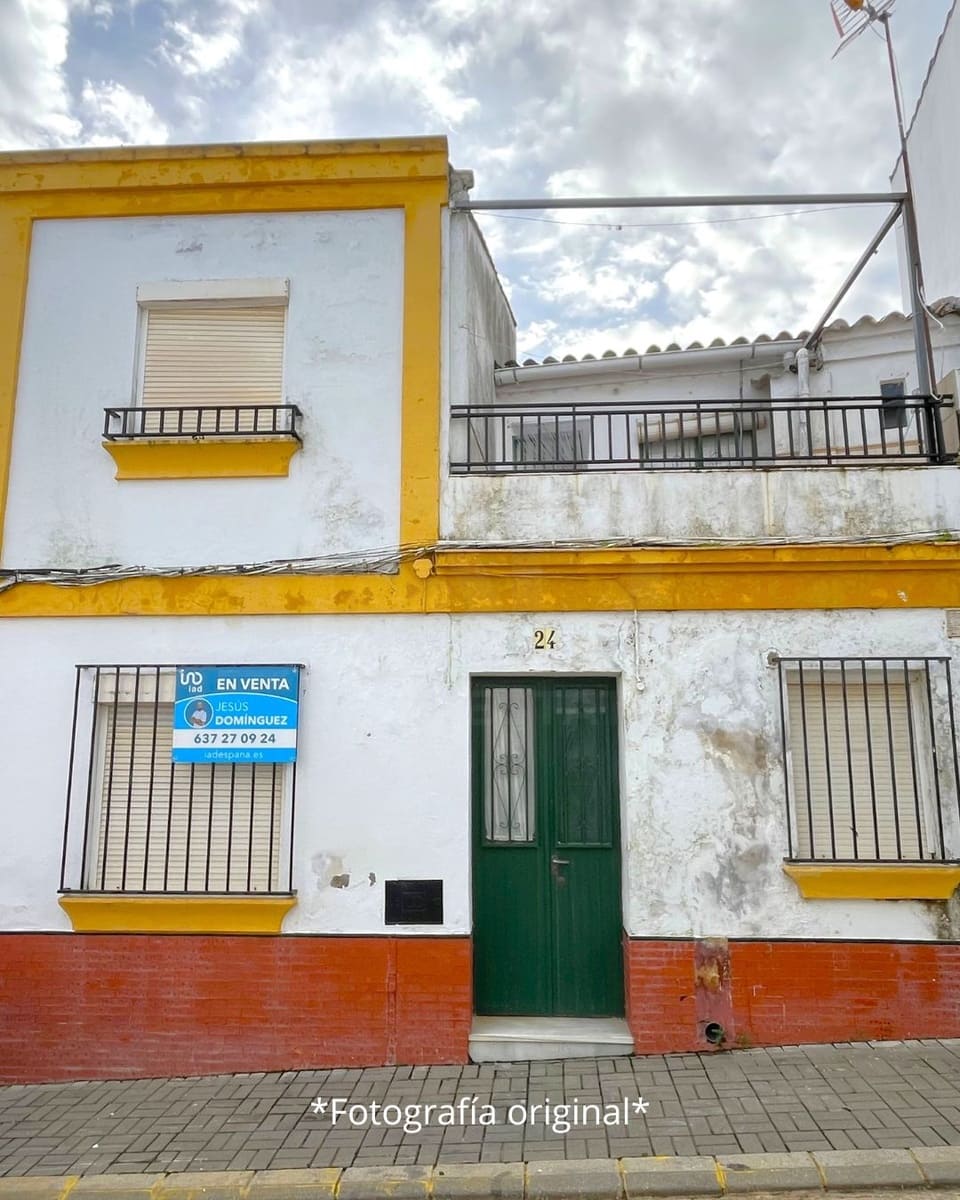 3 slaapkamer Rijtjeshuis te koop in Cortegana - € 55.000 (Ref: 10023288)