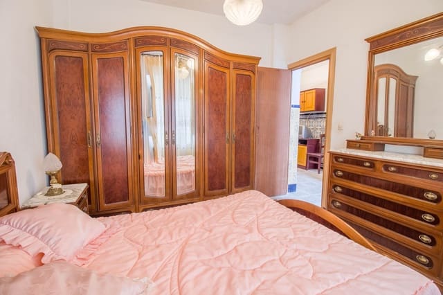 3 makuuhuone Rivitalo myytävänä paikassa Cortegana - 55 000 € (Ref: 10023288)