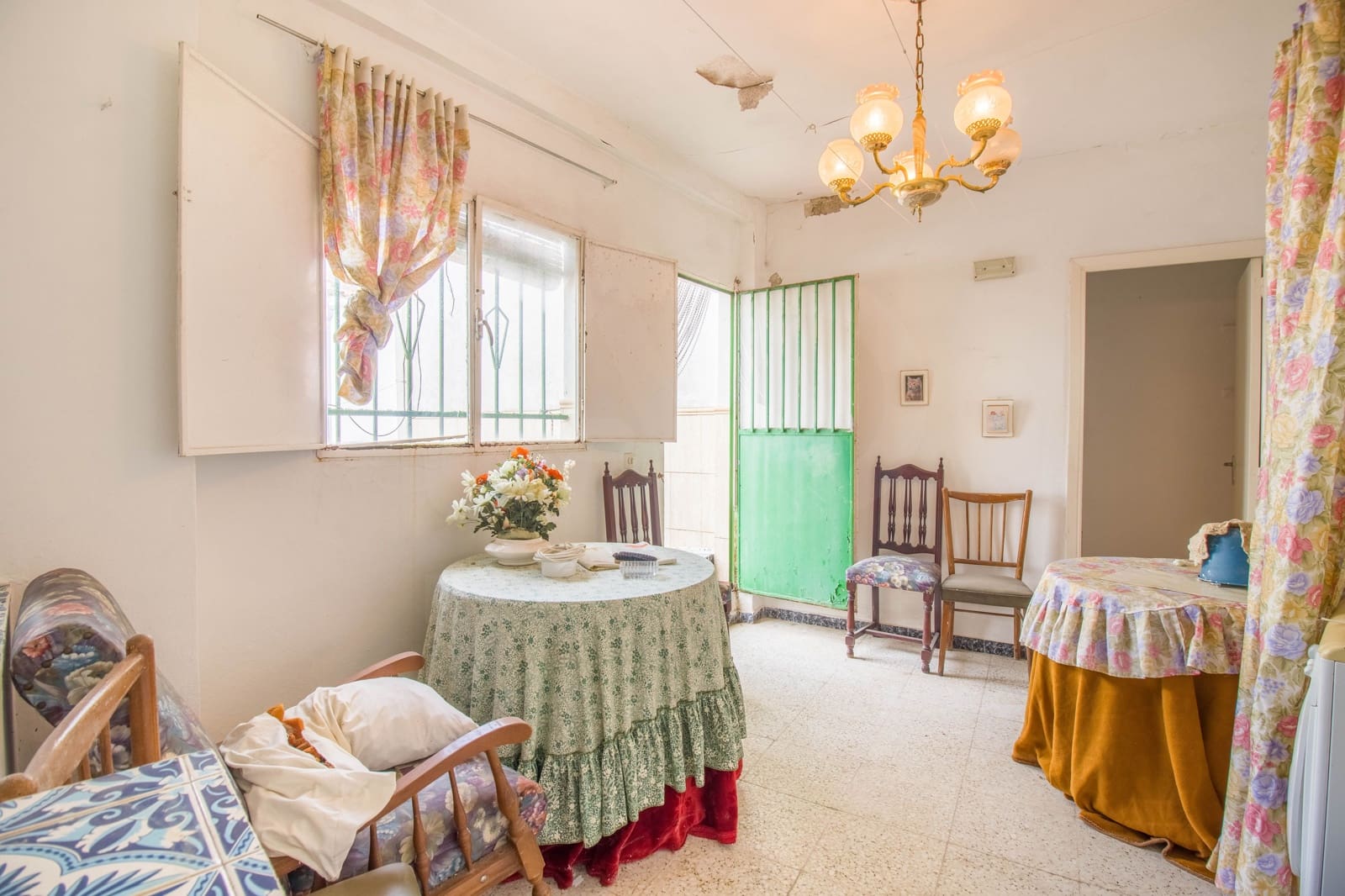 3 slaapkamer Rijtjeshuis te koop in Cortegana - € 55.000 (Ref: 10023288)