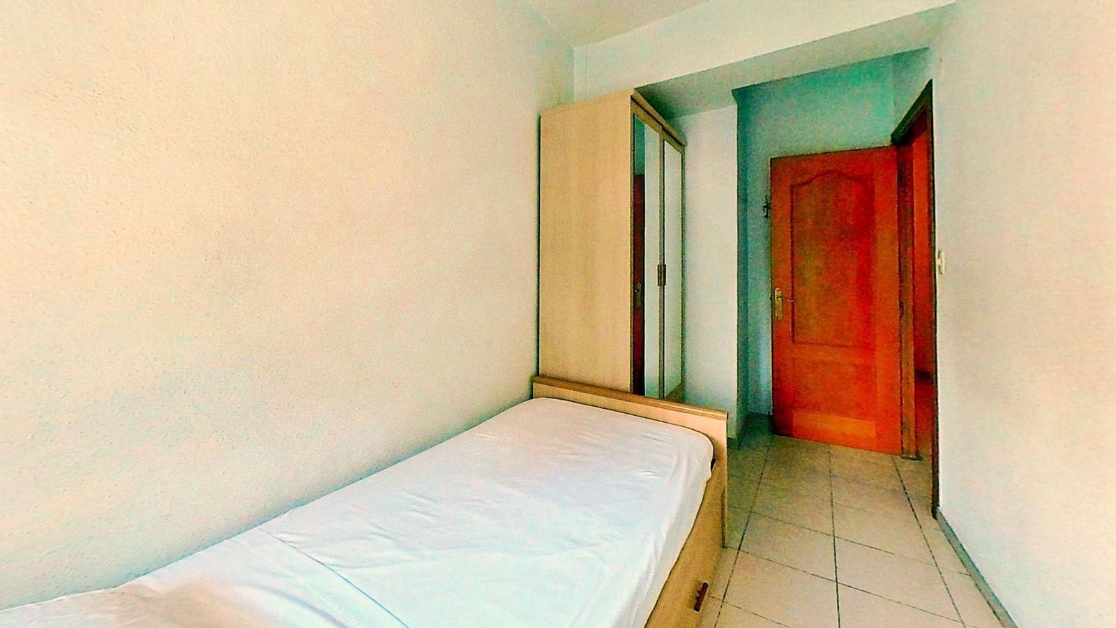 3 makuuhuone Huoneisto myytävänä paikassa Alicante kaupunki - 156 000 € (Ref: 10023292)
