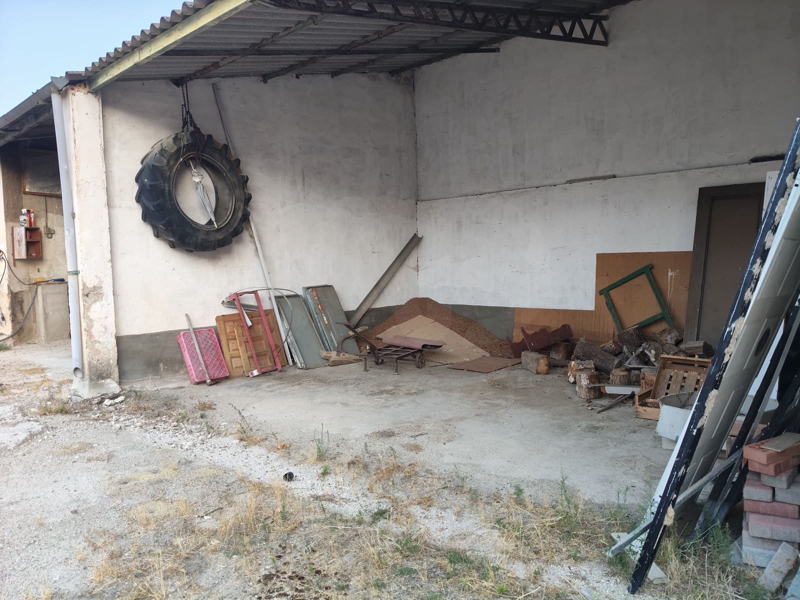 Kommersiell till salu i Fontiveros - 199 900 € (Ref: 10023295)