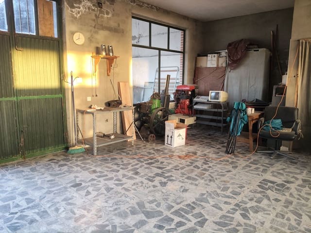 Gewerbe zu verkaufen in Fontiveros - 199.900 € (Ref: 10023295)