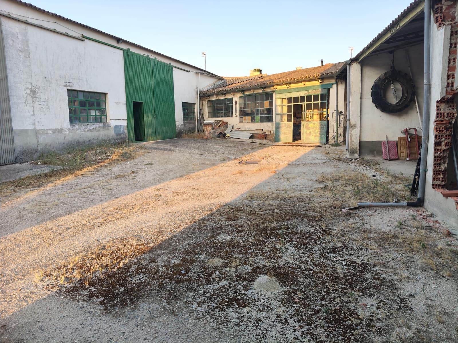 Kommersiell till salu i Fontiveros - 199 900 € (Ref: 10023295)